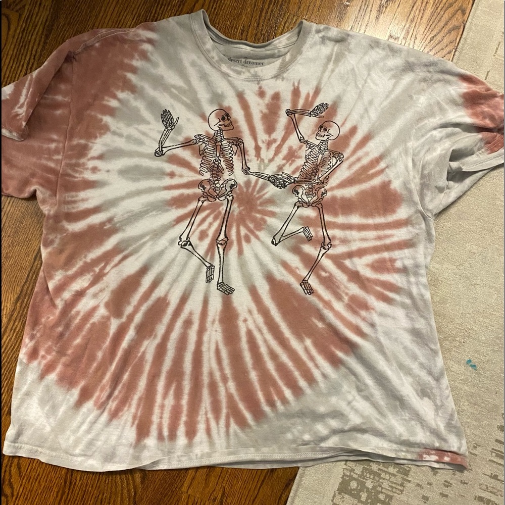 graphic tee